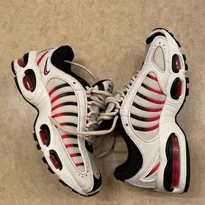 Mike Airmax tailwind size 6